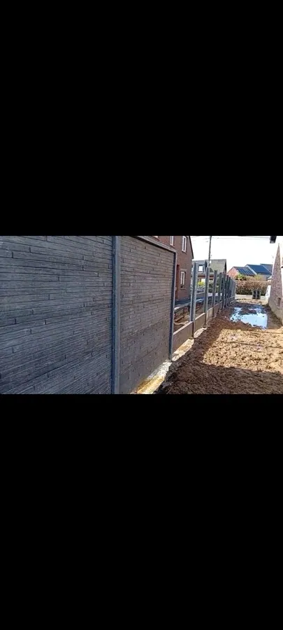 Pose de clôture béton
